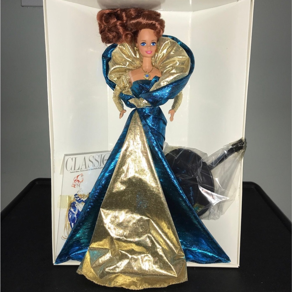 Benefit Ball Barbie Doll Classique Collection
Limited Edition, 1992 Model #1521